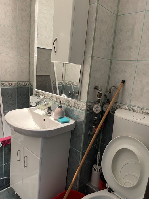 Inchiriez garsoniera