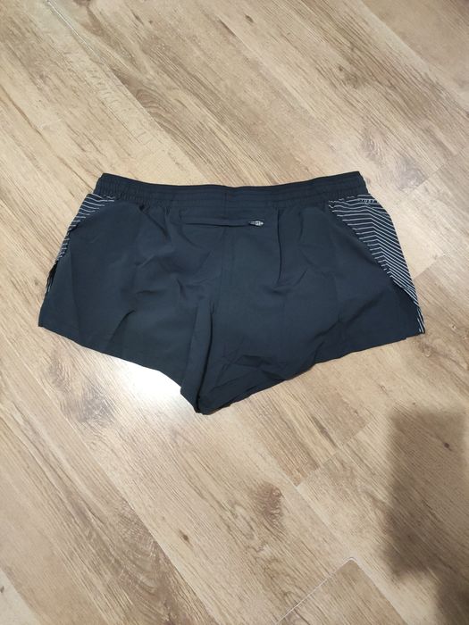 Pantaloni scurți de damă Nike mărimea L