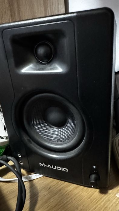 4.8 17 отзывов Акустическая система M-Audio ВX4 черный