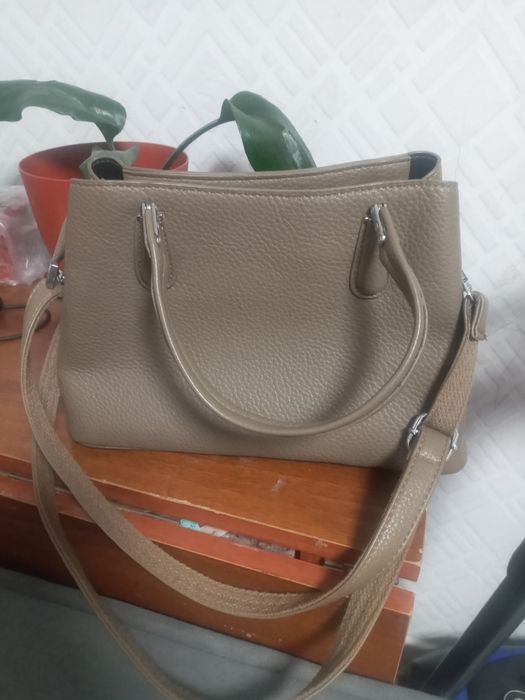 Продам Сумку в отличном состоянии