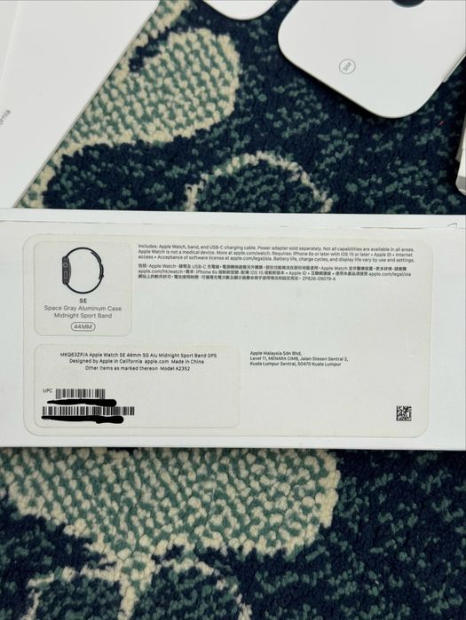 Apple watch SE 44mm Midnight