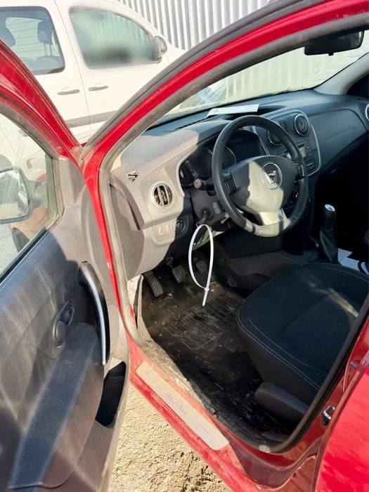 На части Dacia Logan AMBIANCE 898cc 90коня ръчка 120000км