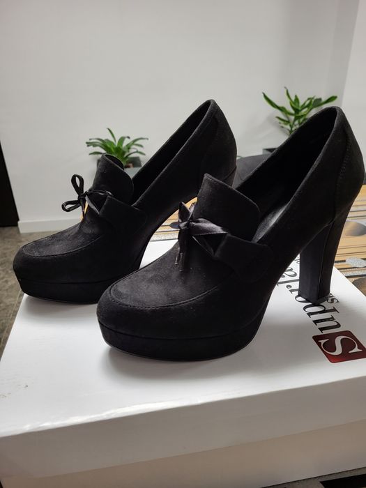 Pantofi cu toc marimea 39