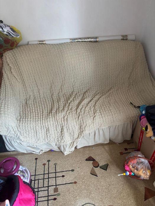 Продам спальный гарнитур