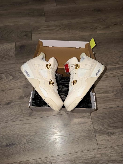 Jordan 4.