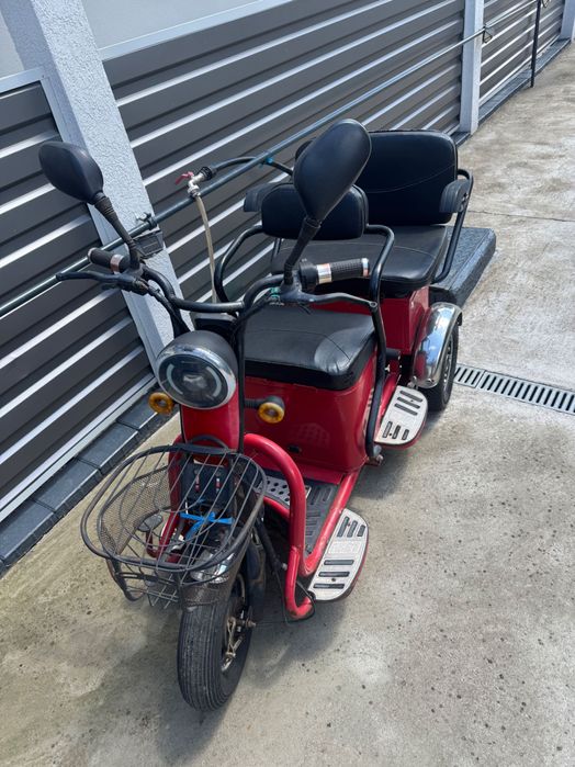 Tricicletă electrică  tel 0741245797