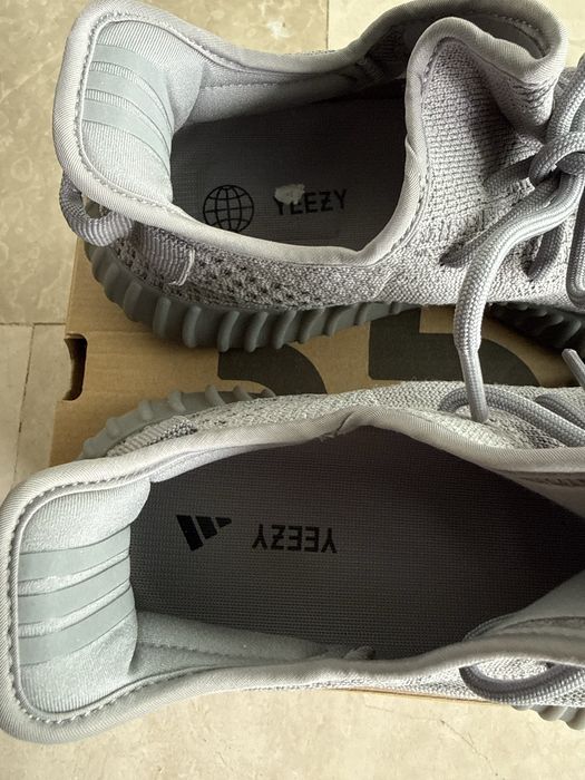 Yeezy Boost 350 V2