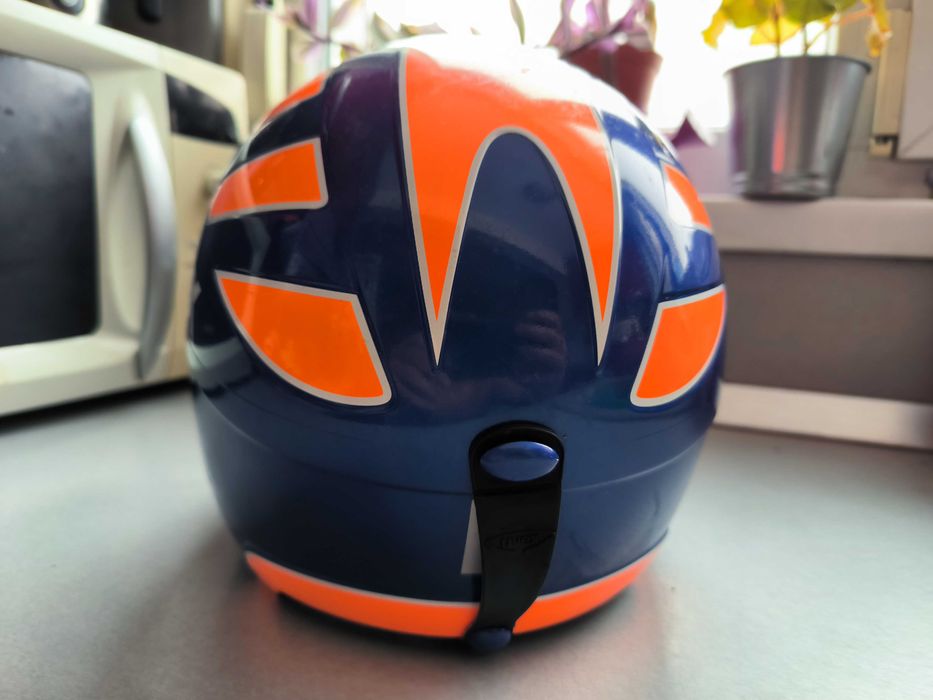 Детска ски каска Uvex размер 57-58 см.