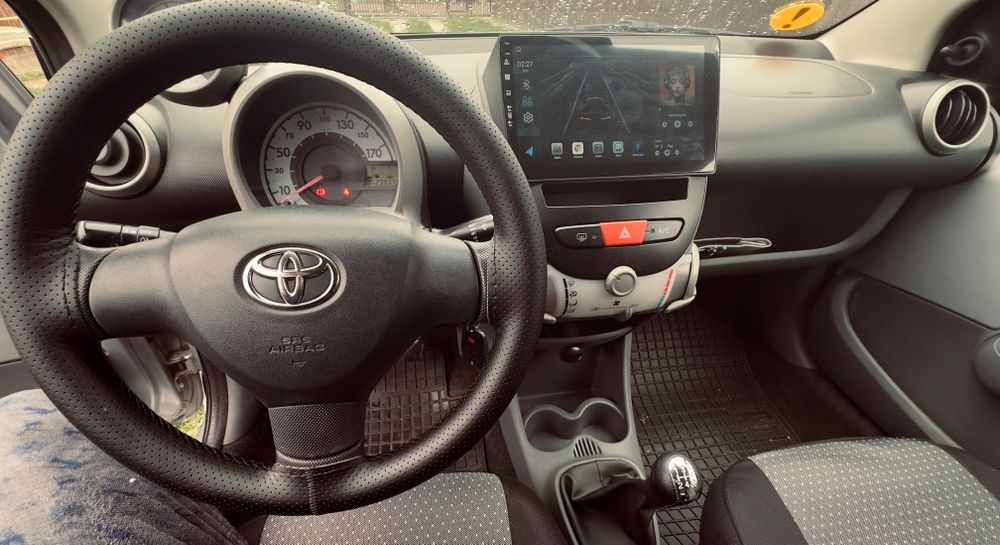 Toyota Aygo 1.0 – Îmbunătățiri + Cameră Marșarier