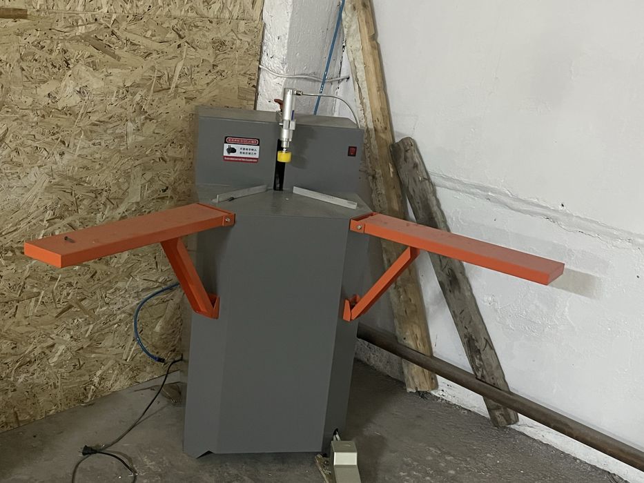 Продается алюминий двери и окна станок