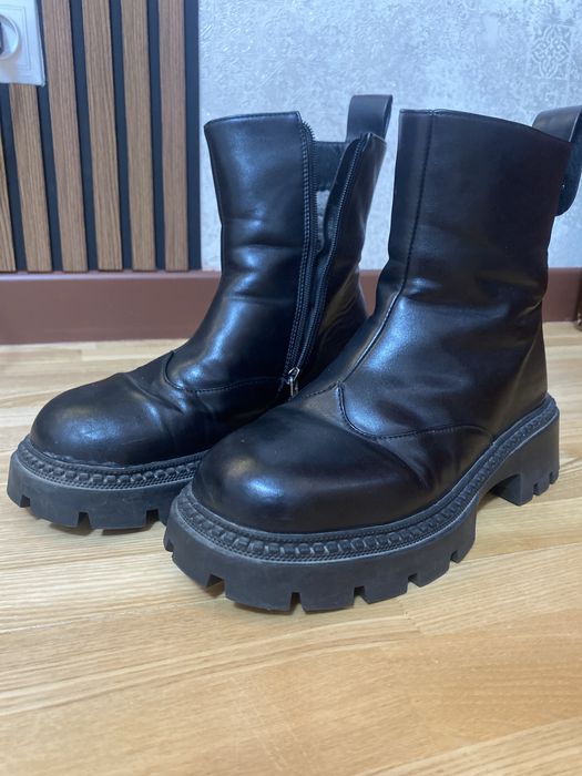 Продам сапоги женские