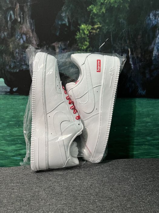 Nike Air Force 1 Low Supreme