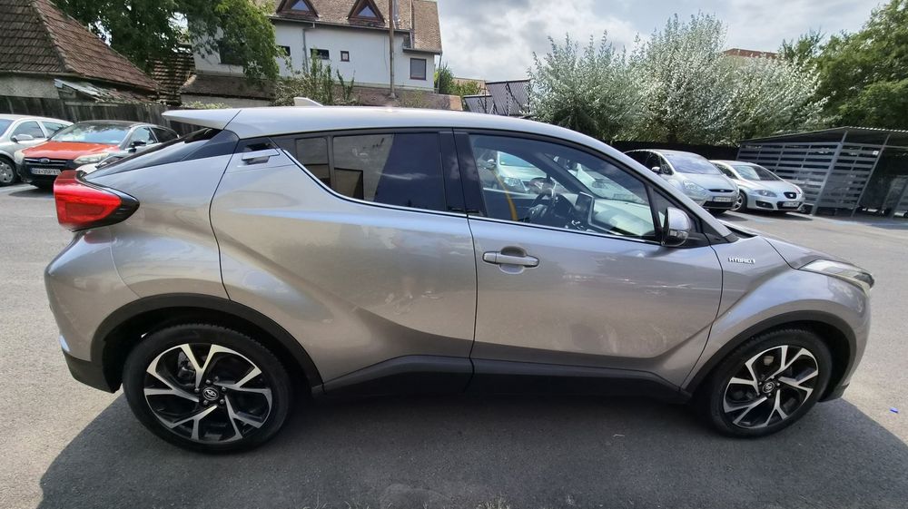 Toyota C-HR Trend 1.8 Hibrid 2WD e-CVT