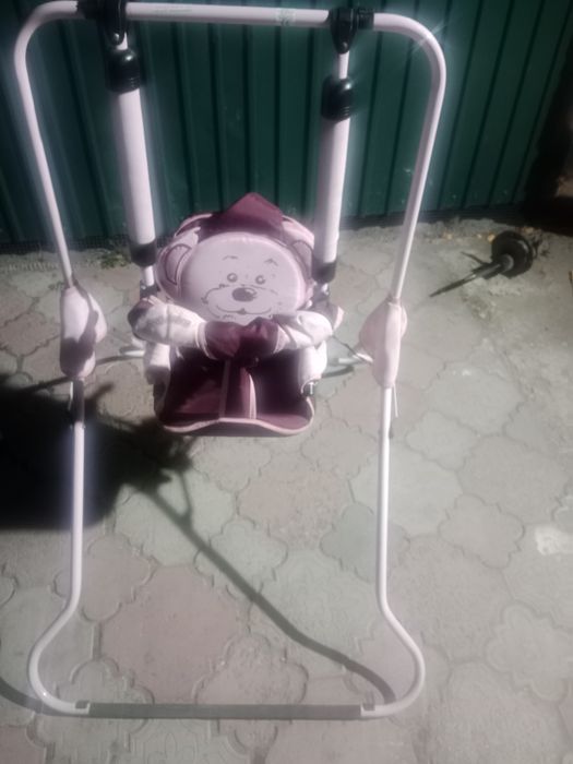 Продам детскую качелю