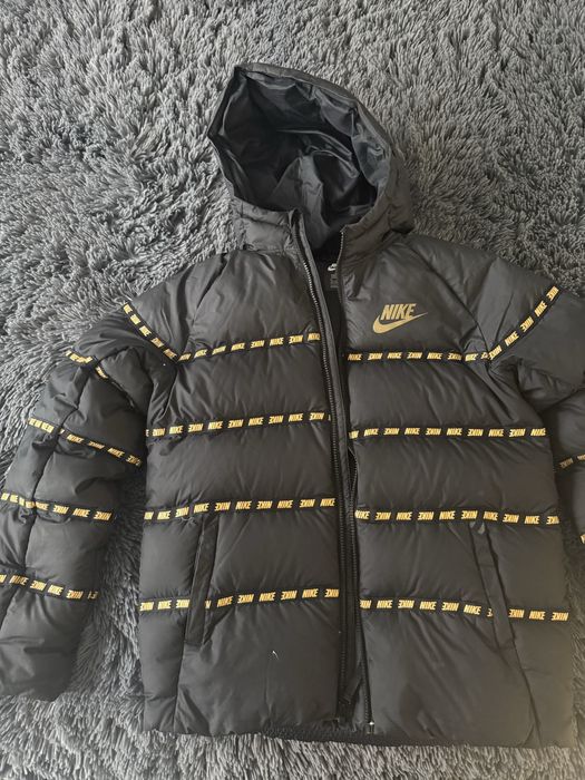 Nike яке S размер