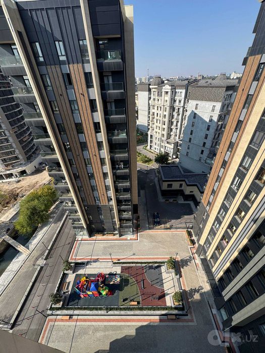 Продаётся 3-х комнатная квартира Darkhan Avenue
