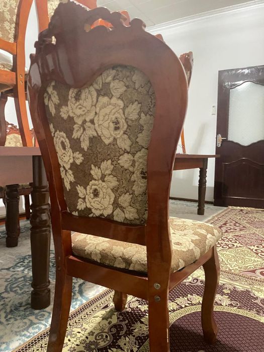 Стол,стулия для зала