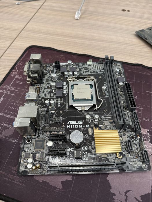 Продам материнскую плату с процом