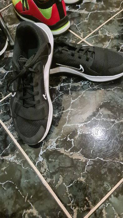 Маратонки Nike 38