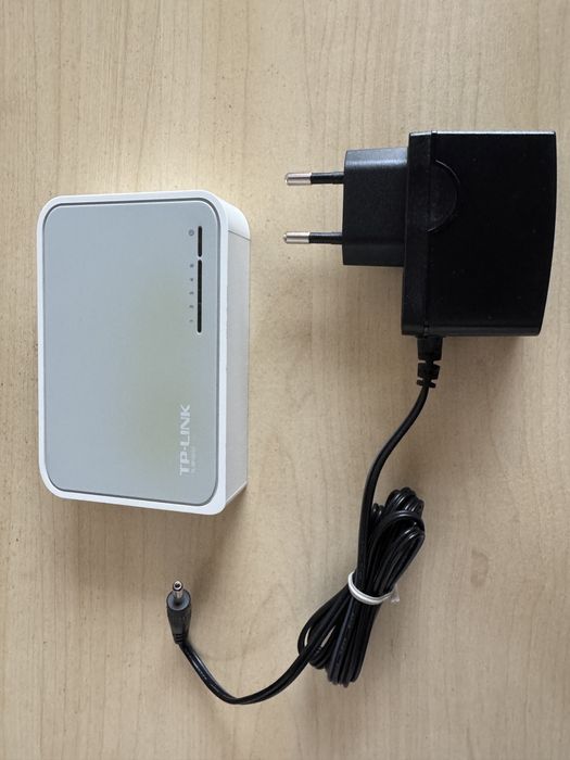 5-портов 10/100Mbps сиуч TP-Link TL-SF1005D + захранващ адаптер