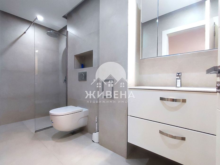 Дава се под наем Четиристаен апартамент в к.к. Св.Св. Константин и Елена - 140 кв.м за 1400 € - Снимка #8