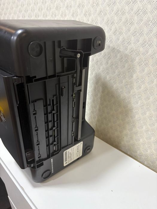 Продам принтер есть торг