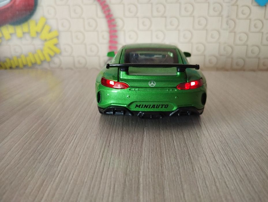 Mersedes GT amg масштабная модель