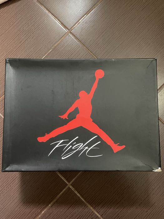 Jordan 4 Frozen Moments