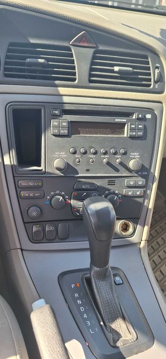 Volvo S60 fabricat in 2005 adus din Suedia in 2018. Pret 1.600 euro.