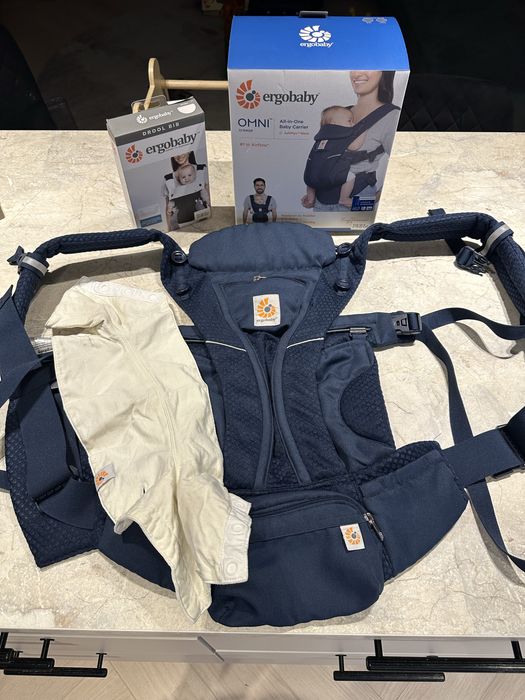 Ergobaby omni breeze со слюнявчиком