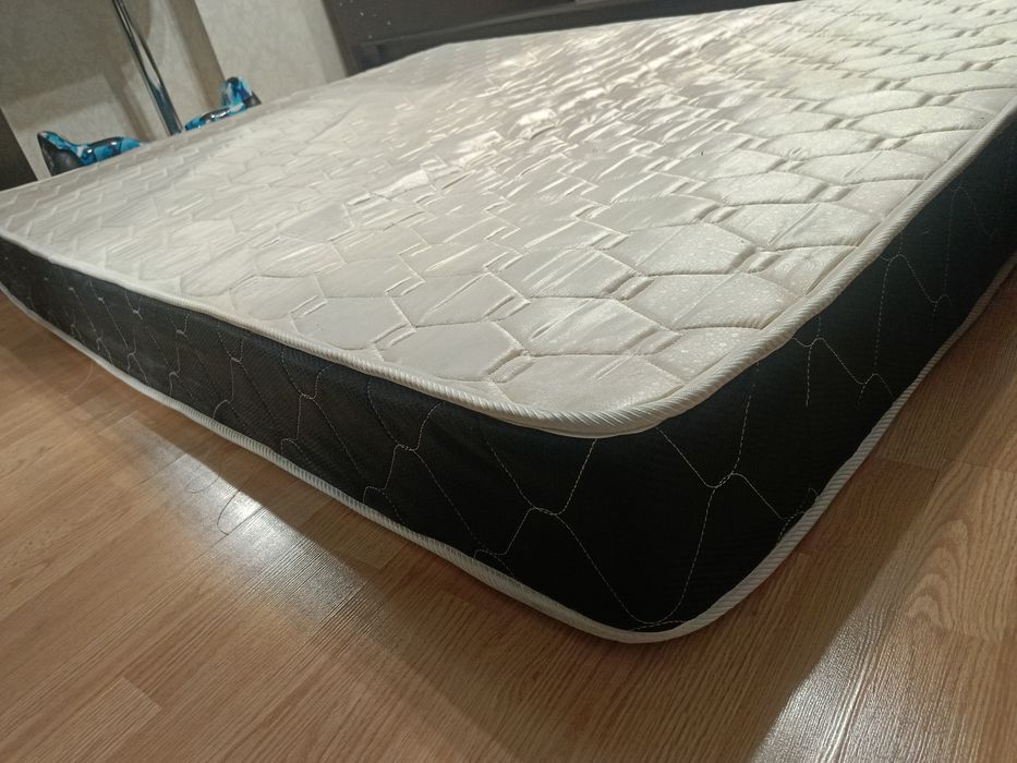 Матрас двухспальный