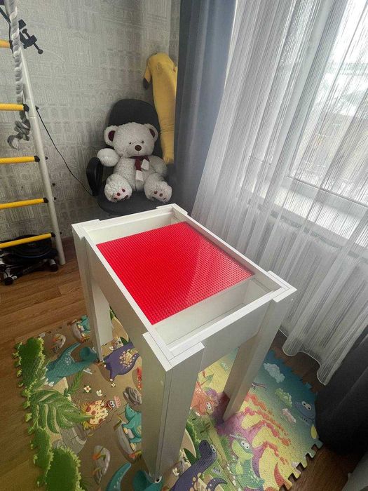 Парта - Стол для сборки Lego