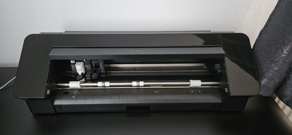 Cutter Plotter Silhouette cameo 4