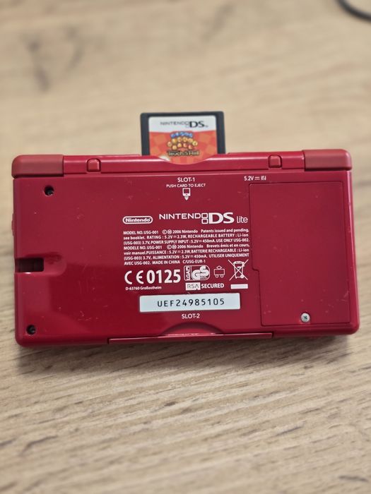 Nintendo DS Lite + încărcător + joc