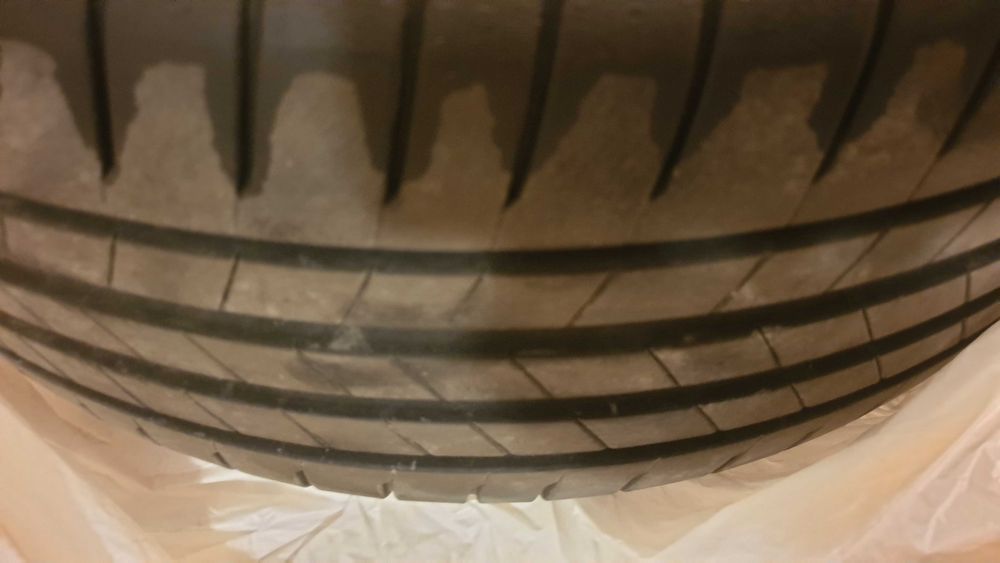 Летни гуми 2 броя  Bridgestone turanza T005 225 50 R17 дот 2221