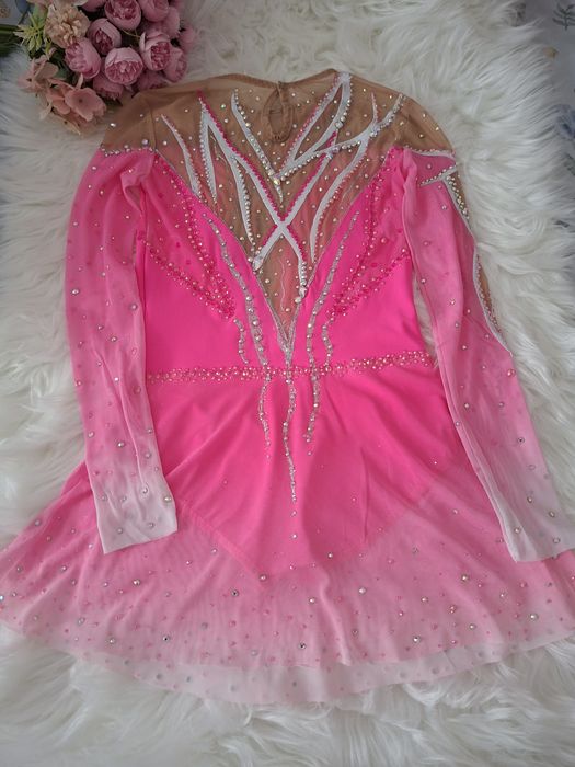 Платье для фигурного катания