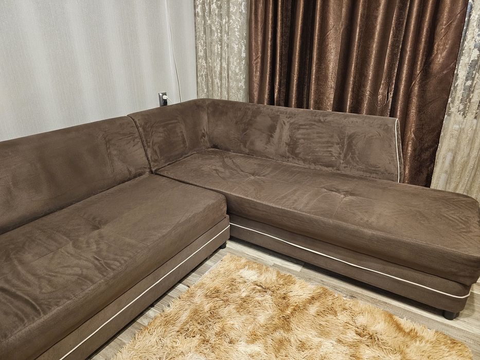 Разтегателен диван