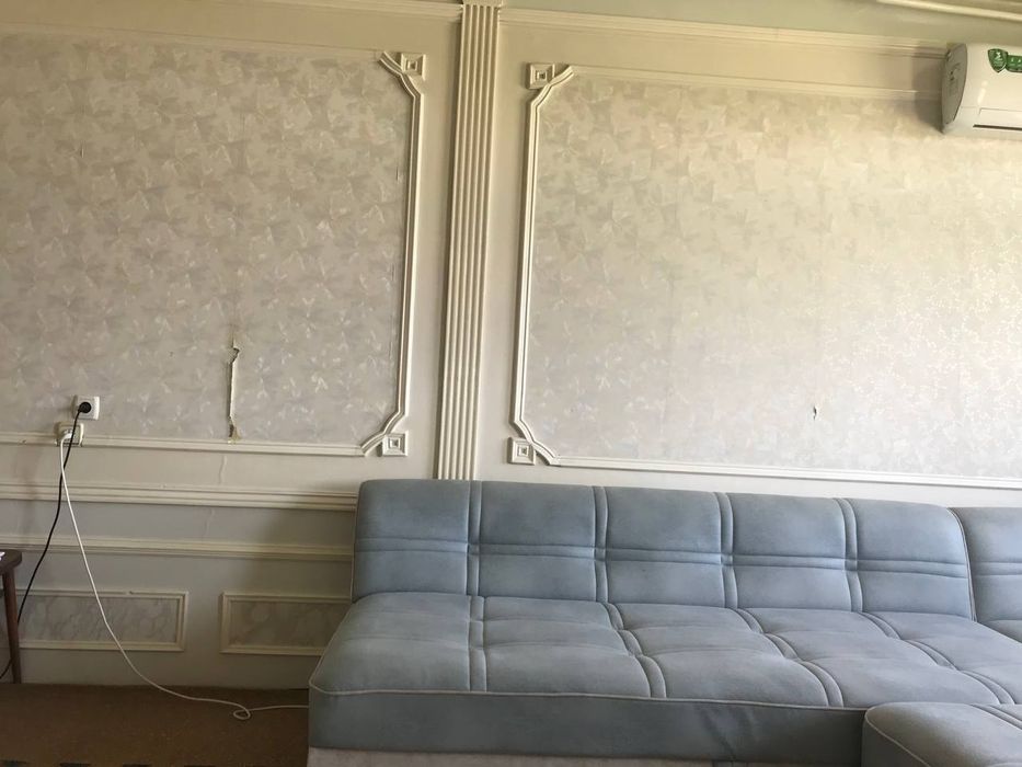 Продаётся 4-х комнатная квартира, в центре города