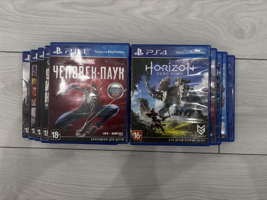 Продам PS4 slim 500gb