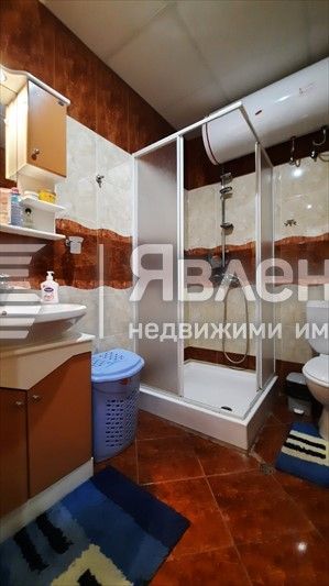 Продажба на тристаен апартамент с фронтална гледка море.