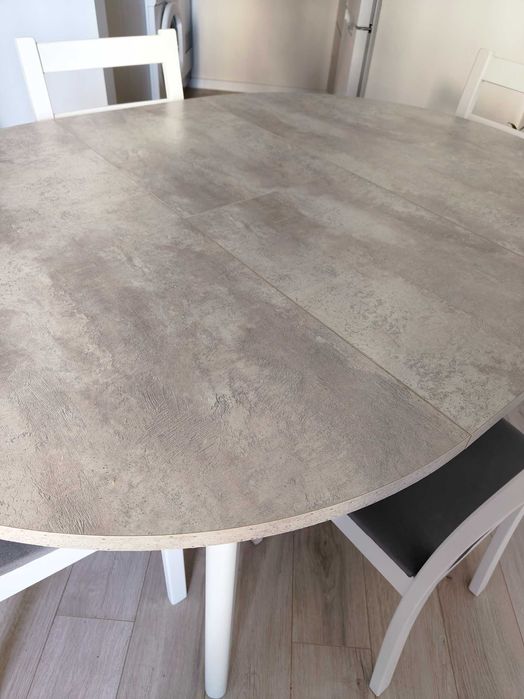 Стол раздвижной  (без стульев)