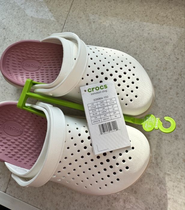Продаются Crocs Sotiladi