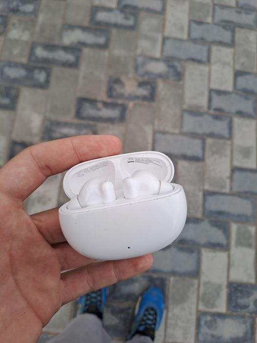 Honor Choice Earbuds X7 в белом цвете.