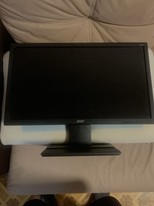 Продам манитор acer