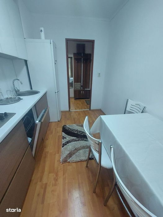 Decebal - 3 camere mobilat și utilat,et.2 , PC , decomandat