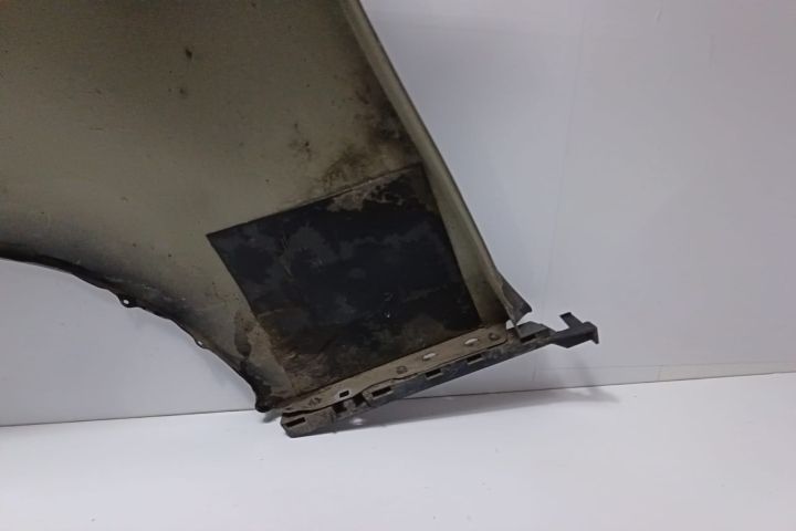 Aripa dreapta fata BMW Seria 1 E87