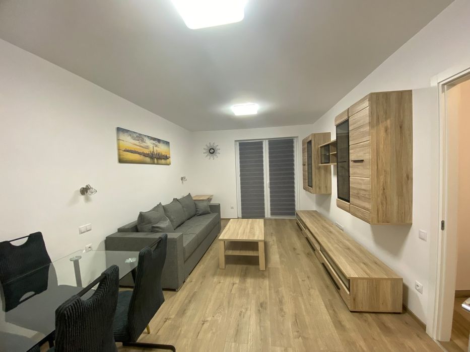 Inchiriez apartament 2 camere. Zona  Kogalniceanu Sibiu.