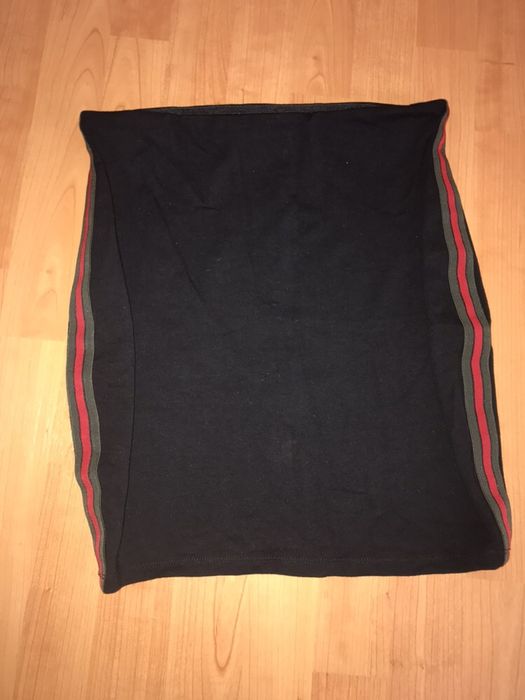 Поли-разкроени и по тялото