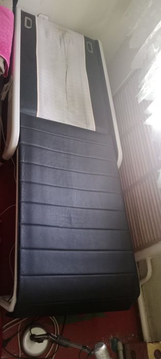 Продам кровать серагем последний модели.