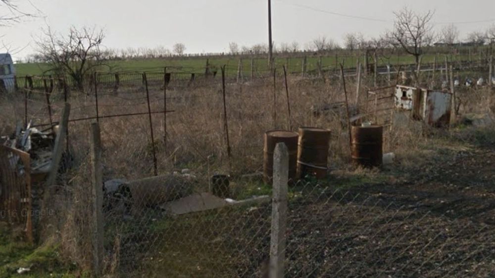 Продава се Къща в Бургас, Лозово - 791 кв.м за 104 €/кв.м - Снимка #1